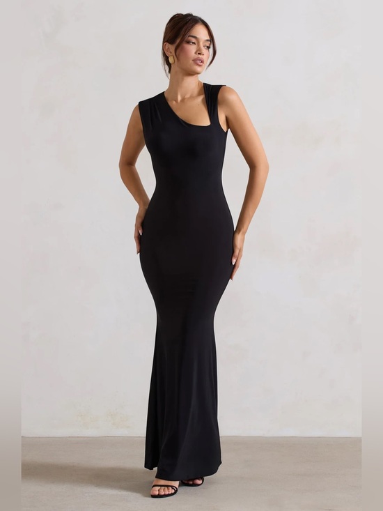 Club L London Dresses & Skirts - BEHIND THE SCENES
Black Sleeveless Cut-Out Maxi Dress